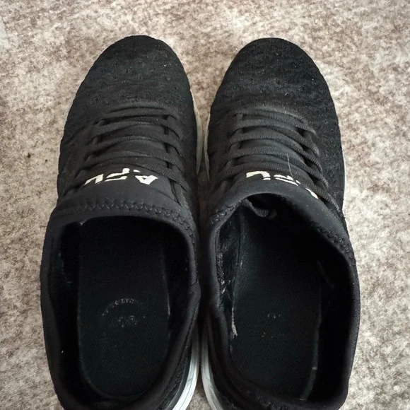 APL Women’s TechLoom Phantom Black / Metallic Silver Sneakers - Picture 7 of 8